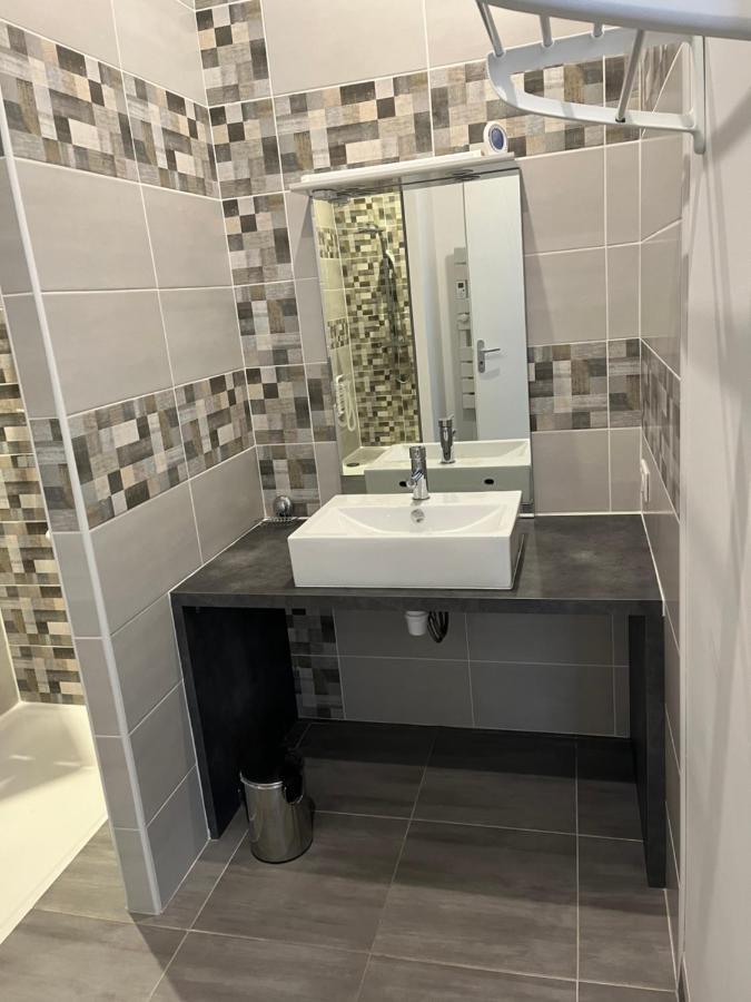Appartement T4 140 M2 Spacieux Et Calme Pour 8 Personnes 吕兹-圣索沃尔 外观 照片