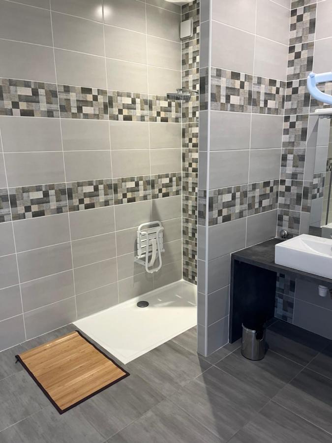 Appartement T4 140 M2 Spacieux Et Calme Pour 8 Personnes 吕兹-圣索沃尔 外观 照片