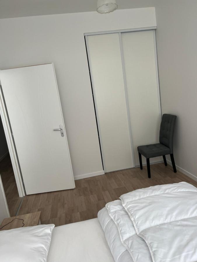 Appartement T4 140 M2 Spacieux Et Calme Pour 8 Personnes 吕兹-圣索沃尔 外观 照片