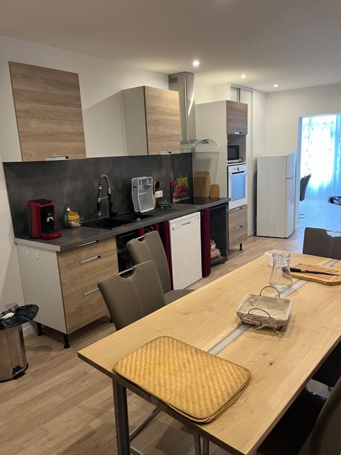 Appartement T4 140 M2 Spacieux Et Calme Pour 8 Personnes 吕兹-圣索沃尔 外观 照片