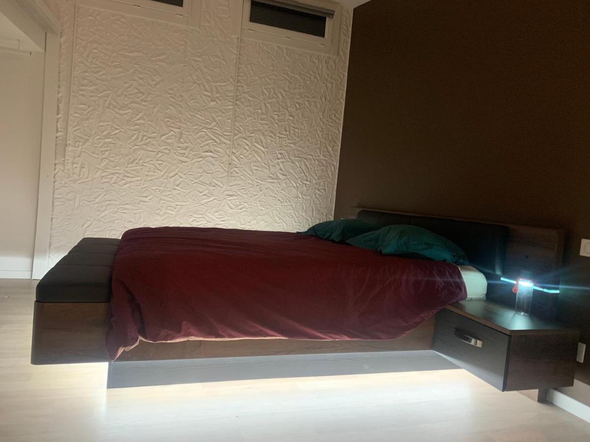 Appartement T4 140 M2 Spacieux Et Calme Pour 8 Personnes 吕兹-圣索沃尔 外观 照片