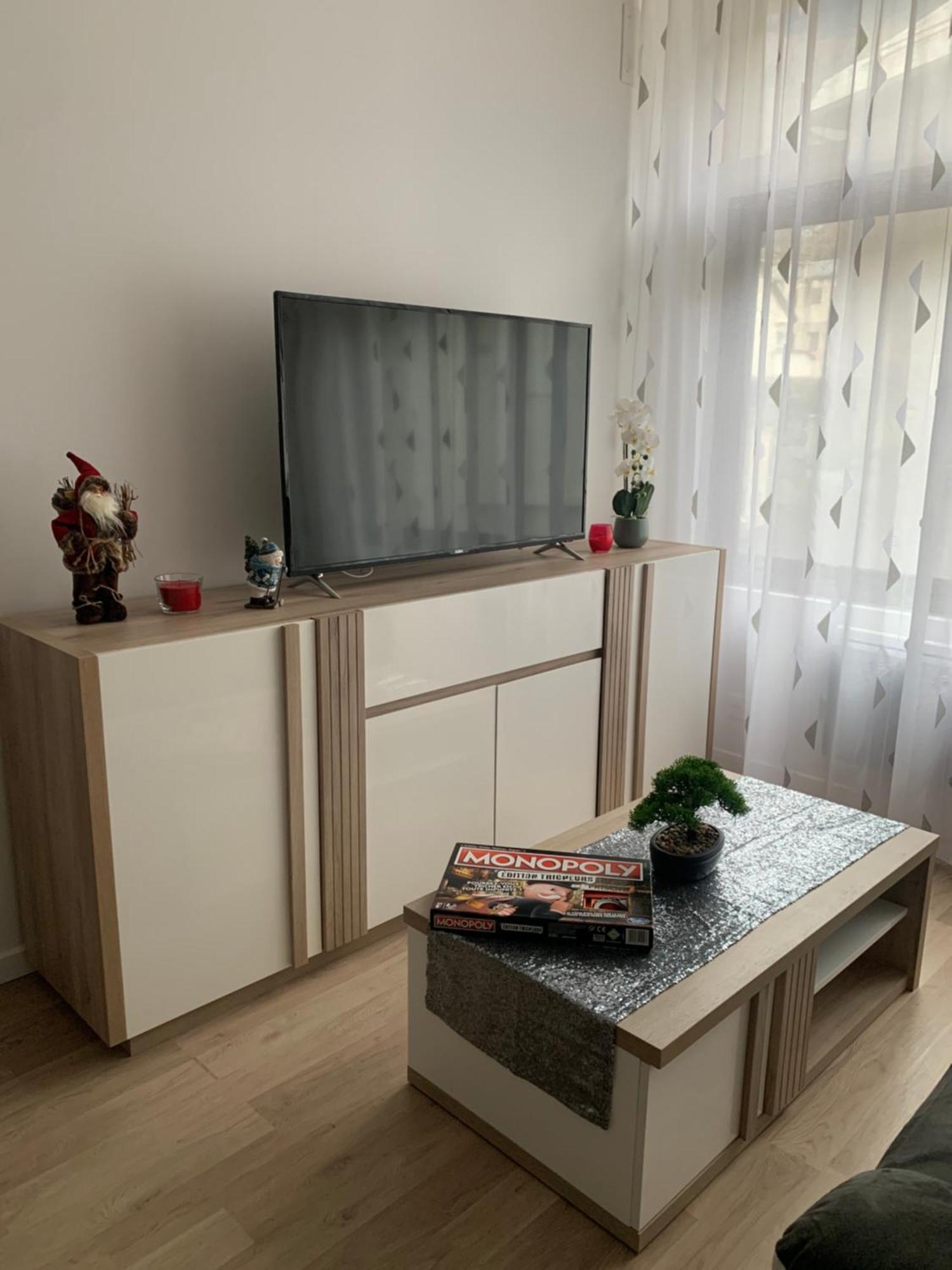 Appartement T4 140 M2 Spacieux Et Calme Pour 8 Personnes 吕兹-圣索沃尔 外观 照片